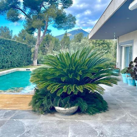 Chambre Luxe Dans Villa De Standing Avec Piscine, Acces Discret Et Independant, Terrasse Arboree Et Parking Prive 拉瓦勒他·杜瓦尔 外观 照片